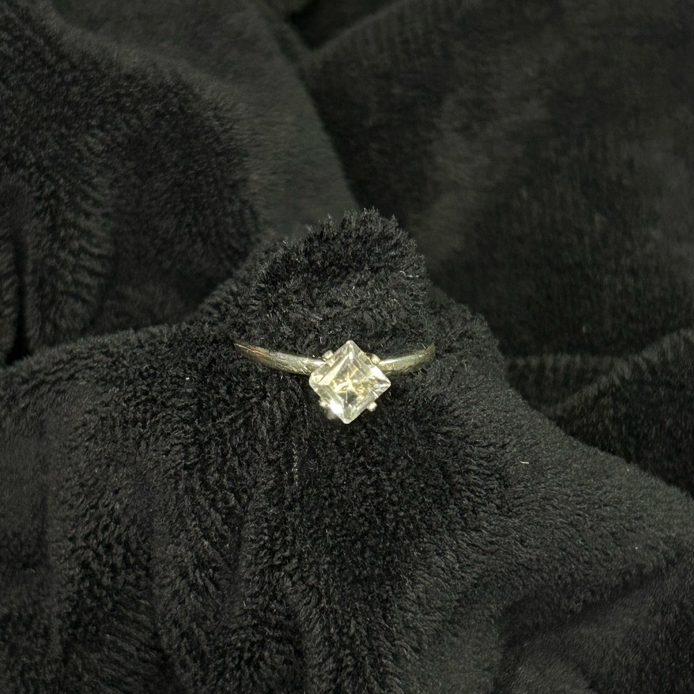 Sterling Silver Ring With Offset Solitaire Prince… - image 2